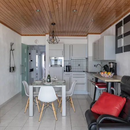 Modern With Seaview T8 * Ostenda